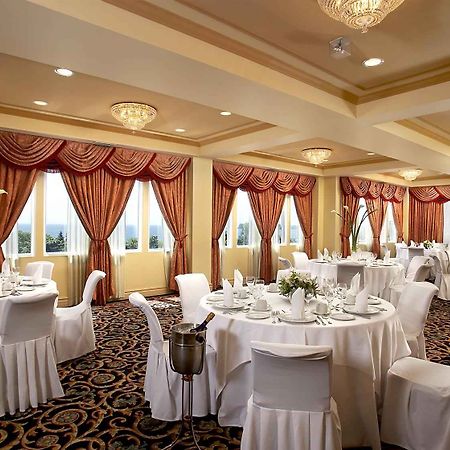 Four Points By Sheraton Toronto Lakeshore Extérieur photo