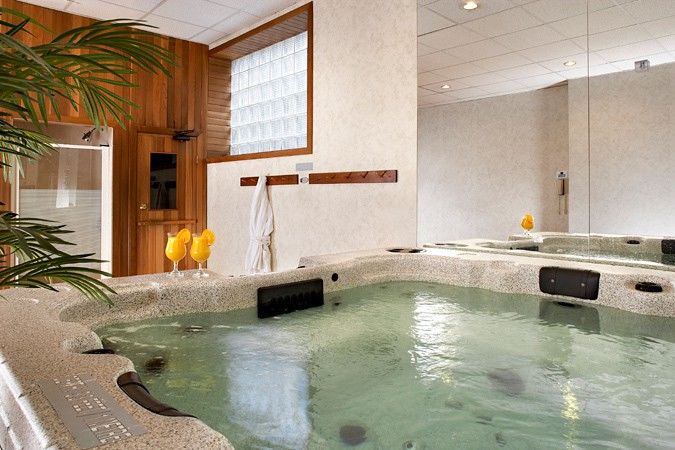 Four Points By Sheraton Toronto Lakeshore Extérieur photo